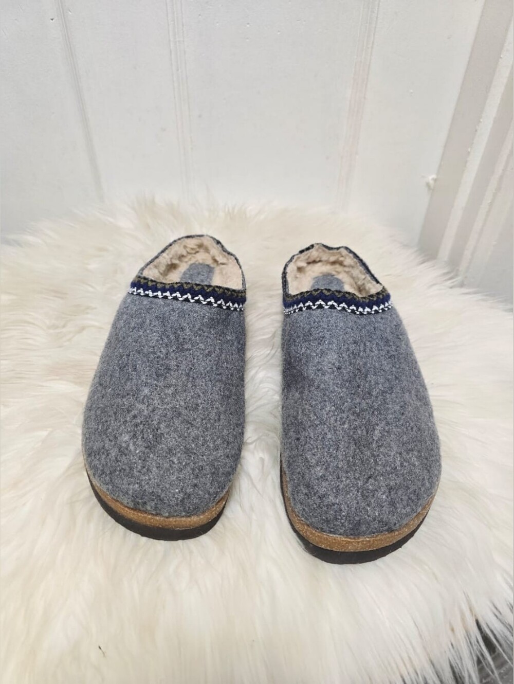 White Mountain Footbed Bundle Up Clogs Lt Grey Fabric Slippers Size 38 US 7